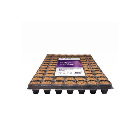 Erde Substrat von der Marke Plagron. NextGen GrowPlug sieben mal zwölf Tray in der Farbe schwaez, gefüllt mit Erde.